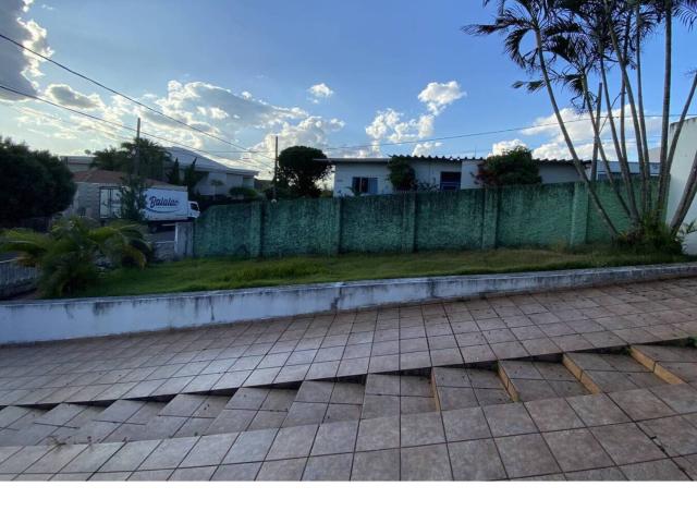 #140 - Casa para Venda em Piraju - SP - 2